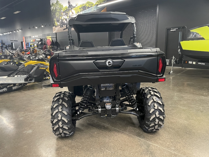 ATV & Utility Vehicles  2025 CAN-AM COMMANDER XT 1000R SIDE BY SIDE Photo
