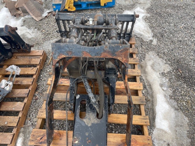 2017 HORST WELDING 4000 SERIES BLADE MOUNT