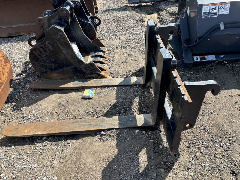 2019 YANMAR ISOV10FORKSV12 PALLET FORKS