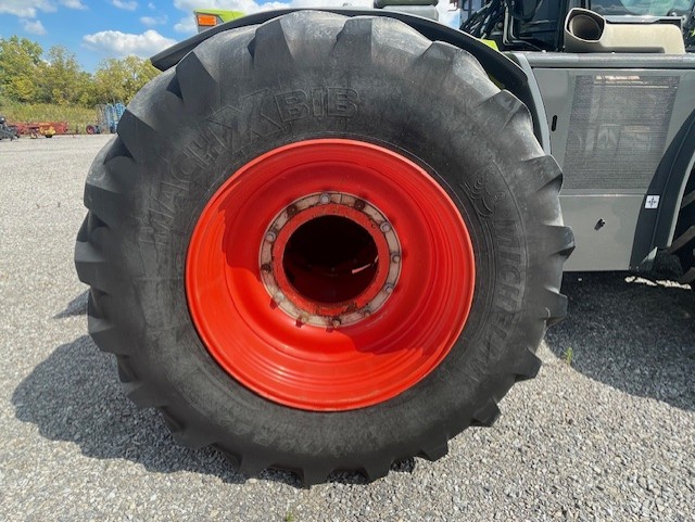 2021 CLAAS XERION 5000 TRACTOR