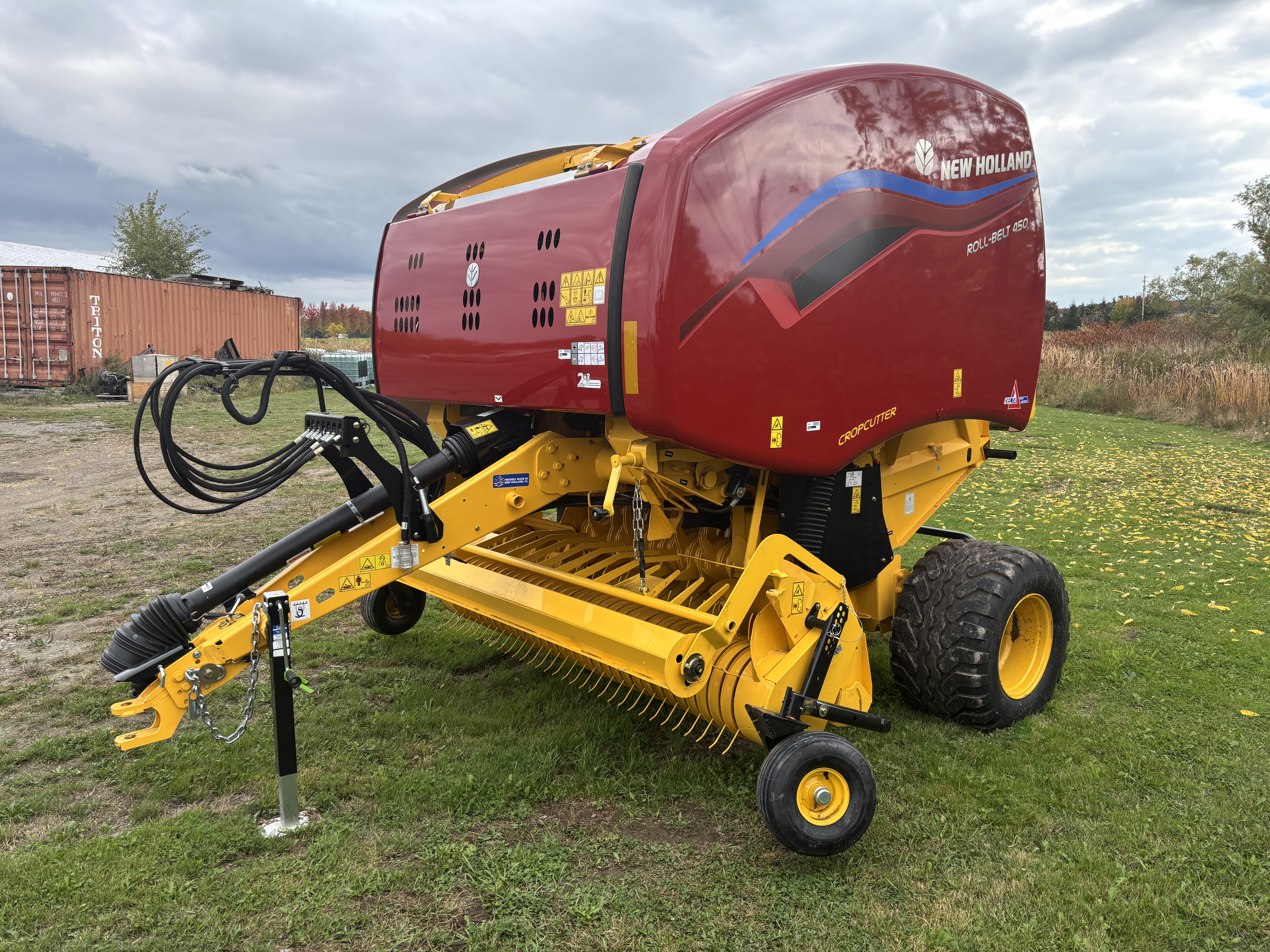 2025 NEW HOLLAND ROLL-BELT 450 ROUND BALER