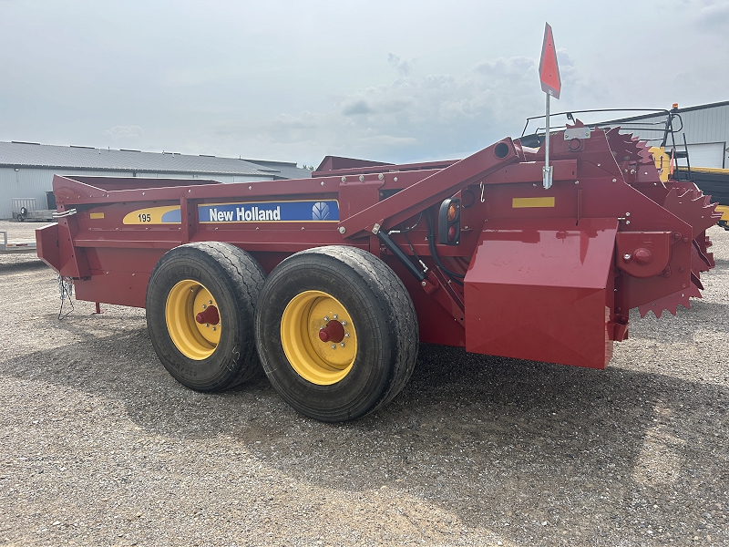 2025 NEW HOLLAND 195 MANURE SPREADER