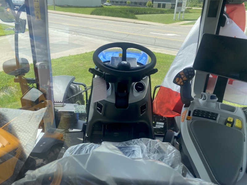 2025 NEW HOLLAND T7.260 PLMI AUTO COMMAND TRACTOR