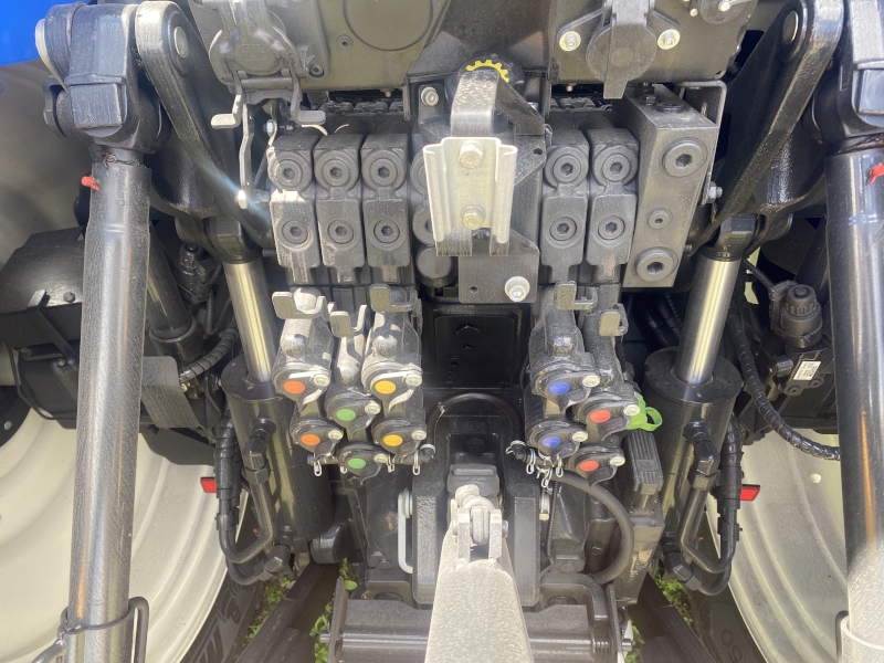 2025 NEW HOLLAND T7.260 PLMI AUTO COMMAND TRACTOR