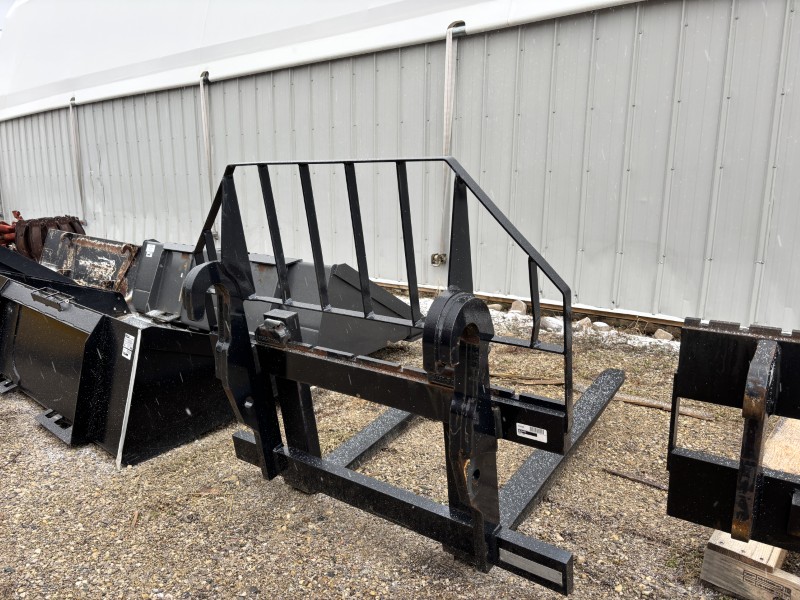 2024 NEW HOLLAND PALLET FORKS FOR ISO STYLE HOOKUP