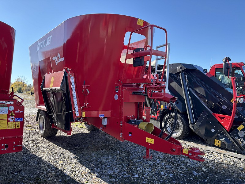 2025 TRIOLIET SOLOMIX 2 2200 ZK TMR FEED MIXER