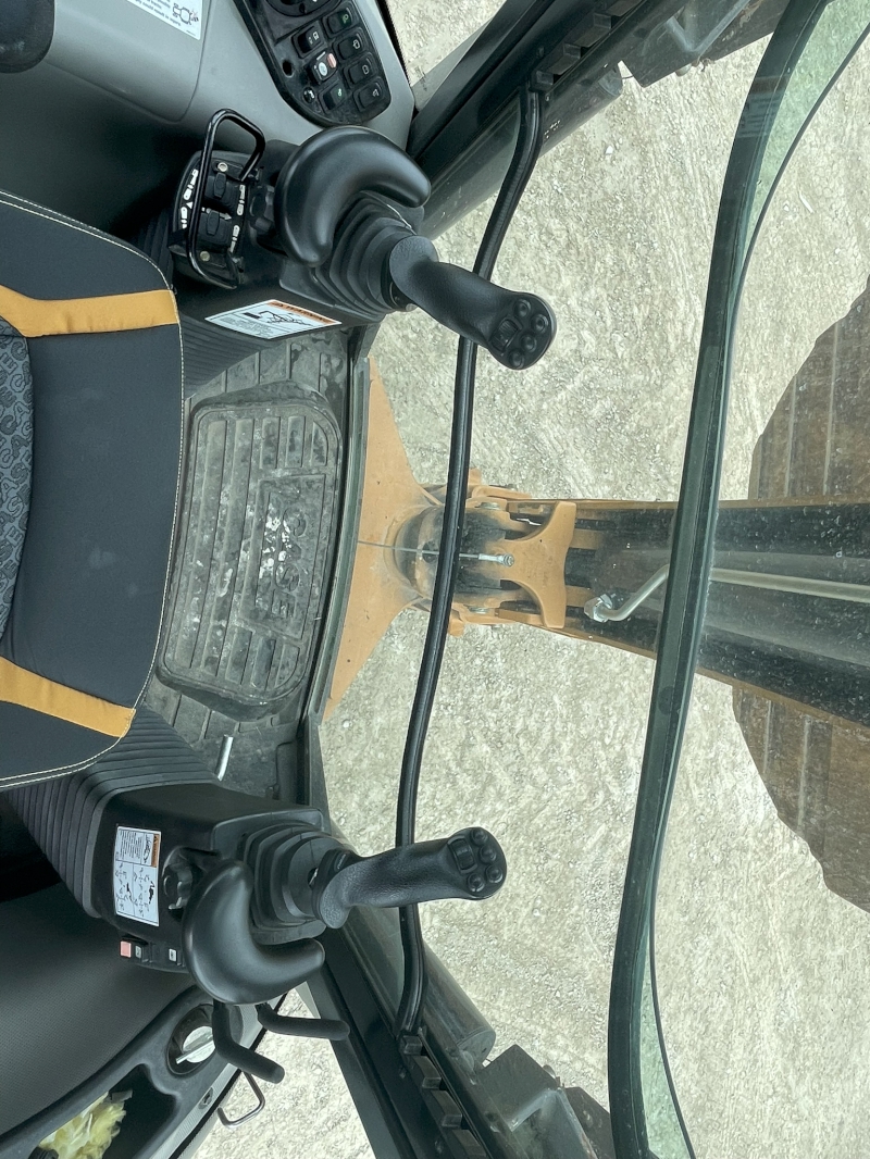 2022 CASE 590SN (SUPER N) TRACTOR LOADER BACKHOE