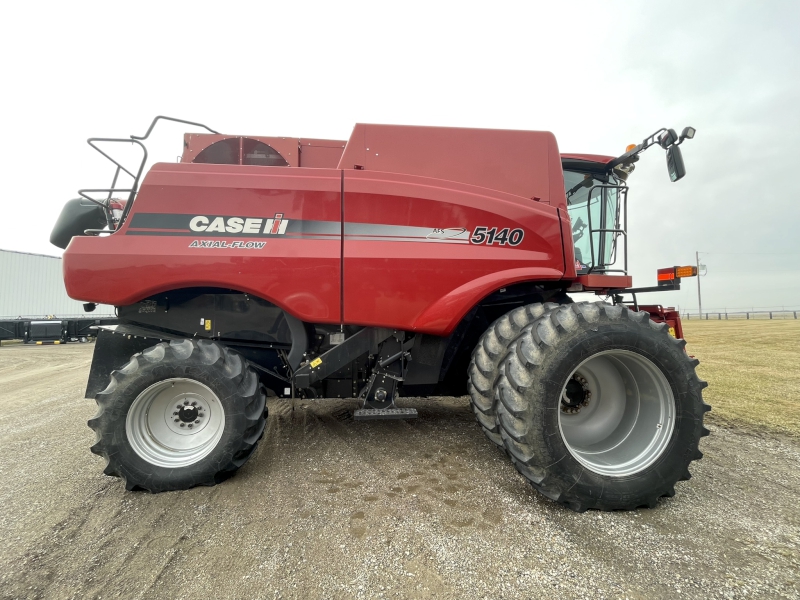 2014 CASE IH 5140 COMBINE