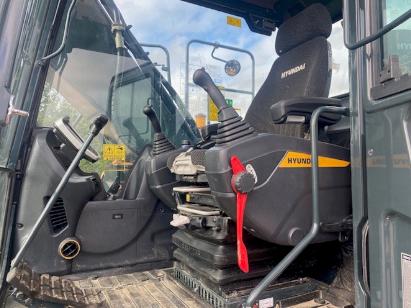 2023 HYUNDAI HX210AL EXCAVATOR