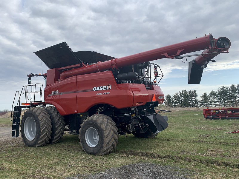 2024 CASE IH 8250 COMBINE