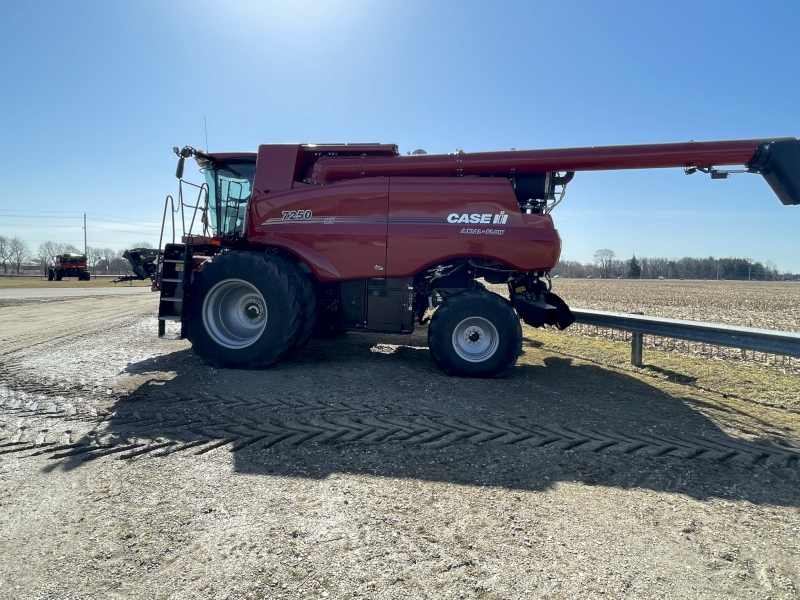 2022 CASE IH 7250 COMBINE