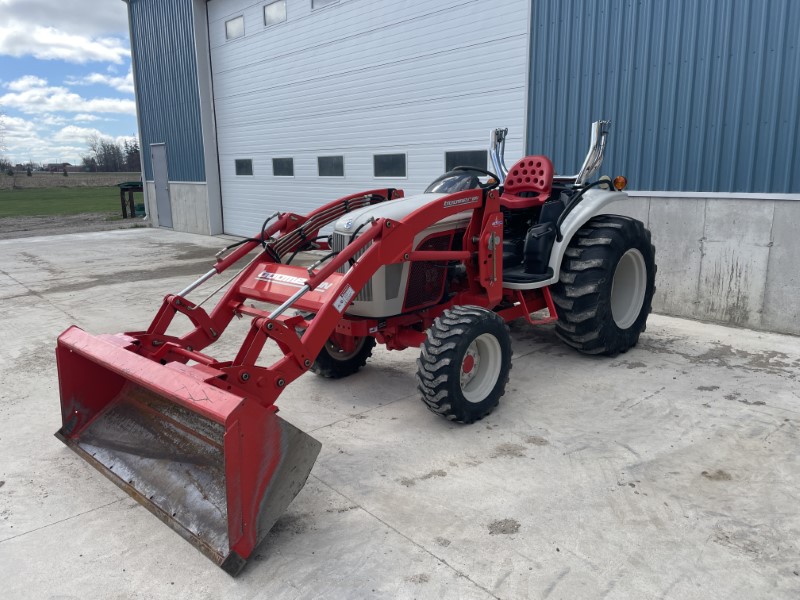 2009 NEW HOLLAND BOOMER 8N TRACTOR WITH LOADER