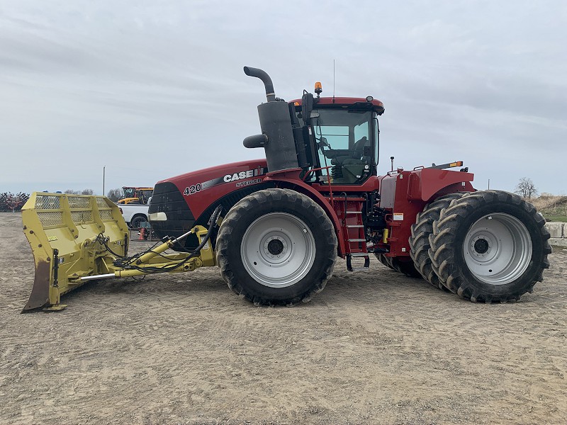 2018 CASE IH STEIGER 420 TRACTOR WITH BLADE