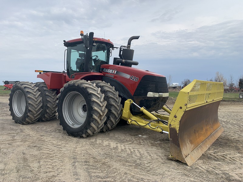2018 CASE IH STEIGER 420 TRACTOR WITH BLADE