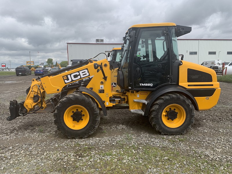 2023 JCB TM220 AGRI TELESCOPIC WHEEL LOADER