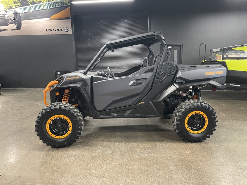 ATV & Utility Vehicles  2025 CAN-AM COMMANDER XT-P 1000R SIDE BY SIDE Photo
