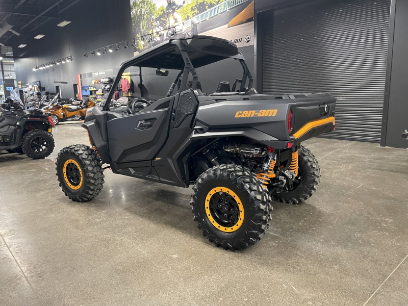 ATV & Utility Vehicles  2025 CAN-AM COMMANDER XT-P 1000R SIDE BY SIDE Photo