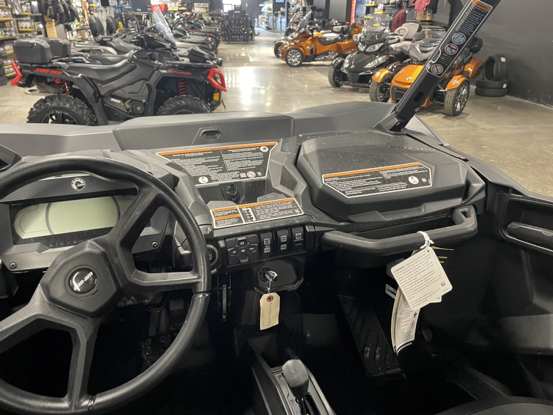 ATV & Utility Vehicles  2025 CAN-AM COMMANDER XT-P 1000R SIDE BY SIDE Photo