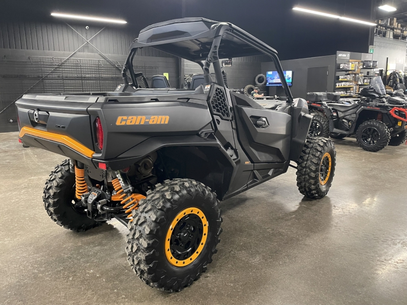 ATV & Utility Vehicles  2025 CAN-AM COMMANDER XT-P 1000R SIDE BY SIDE Photo