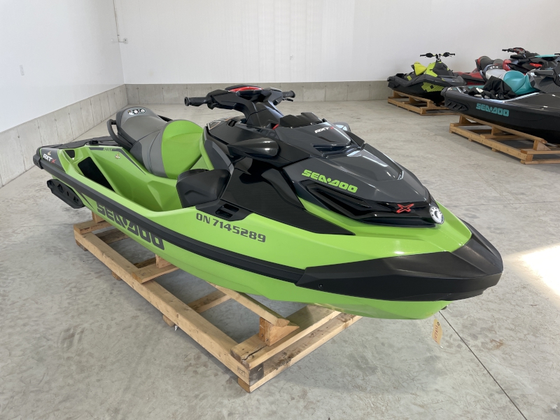 2020 SEA-DOO RXT-X 300 PERSONAL WATERCRAFT WITH SOUND