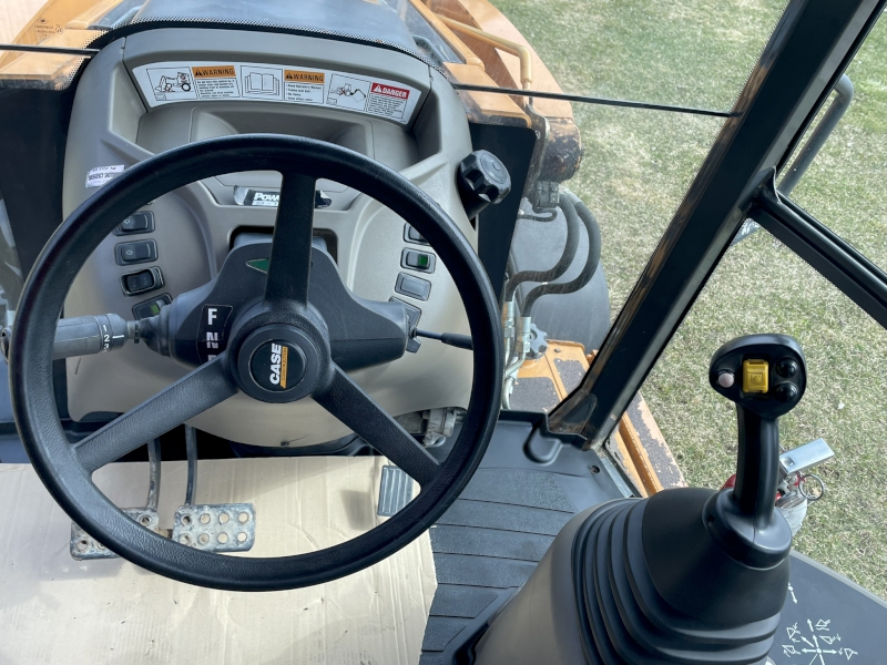 2016 CASE 580SN (SUPER N) TRACTOR LOADER BACKHOE