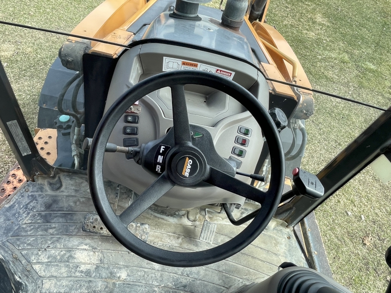 2015 CASE 580SN (SUPER N) TRACTOR LOADER BACKHOE