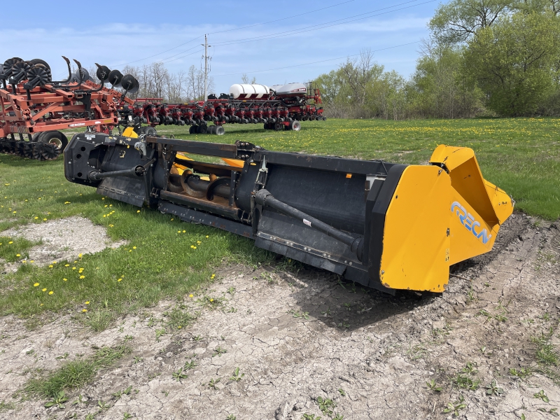 2009 GRECAV BQ75T CORN HEAD