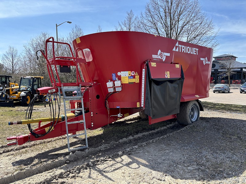 2025 TRIOLIET SOLOMIX 2 2000L ZK TMR FEED MIXER