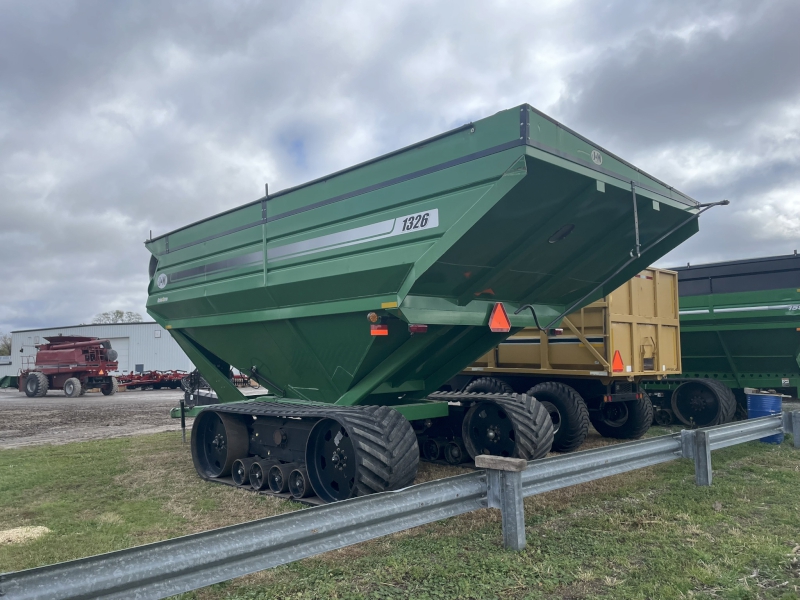 2015 J&M 1326-22T GRAIN CART