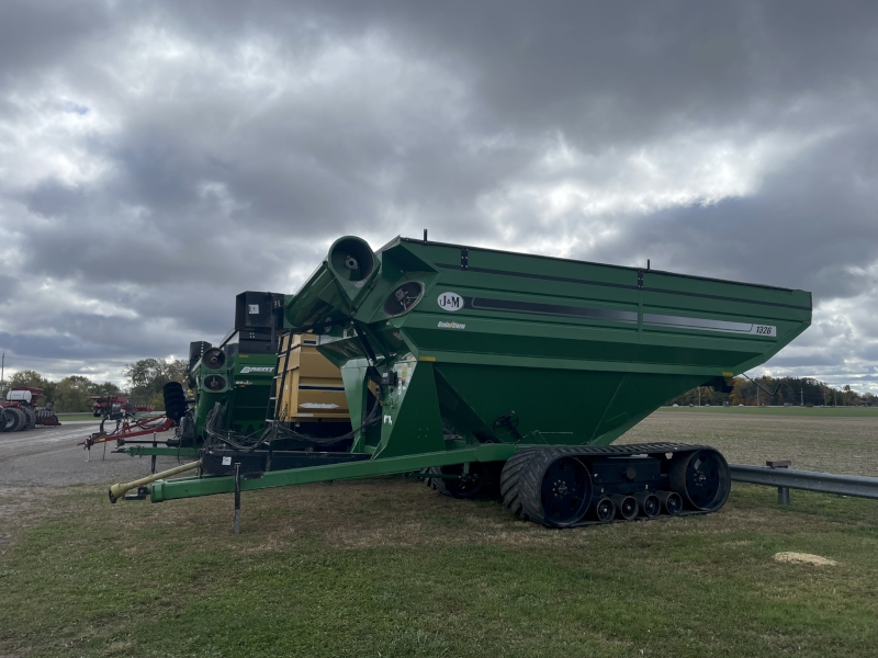 2015 J&M 1326-22T GRAIN CART