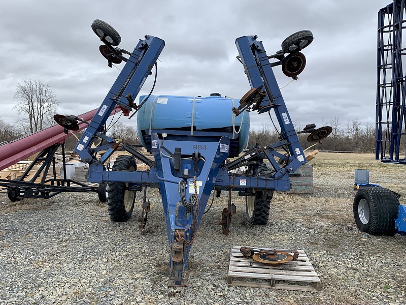 2010 BLU-JET AT3000 FERTILIZER APPLICATOR