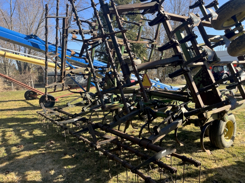 1991 JOHN DEERE 960 FIELD CULTIVATOR
