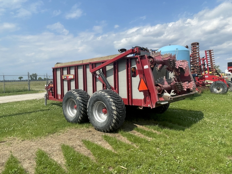 2019 HAGEDORN 2414 MANURE SPREADER