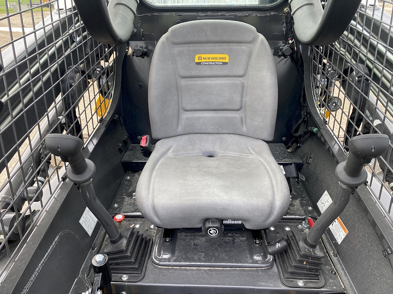 2025 NEW HOLLAND L320 SKID STEER LOADER