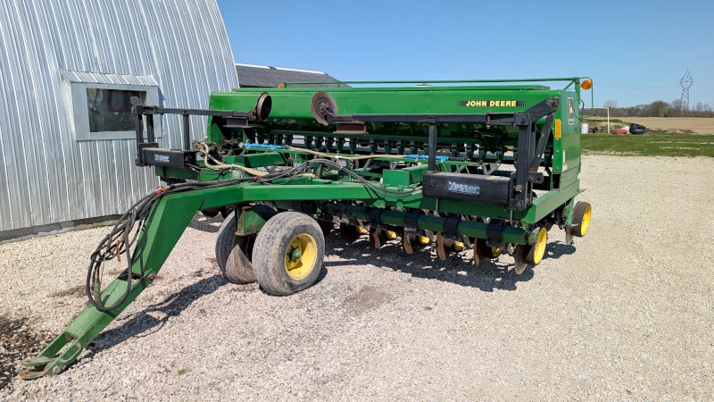 1991 JOHN DEERE 750 BOX DRILL