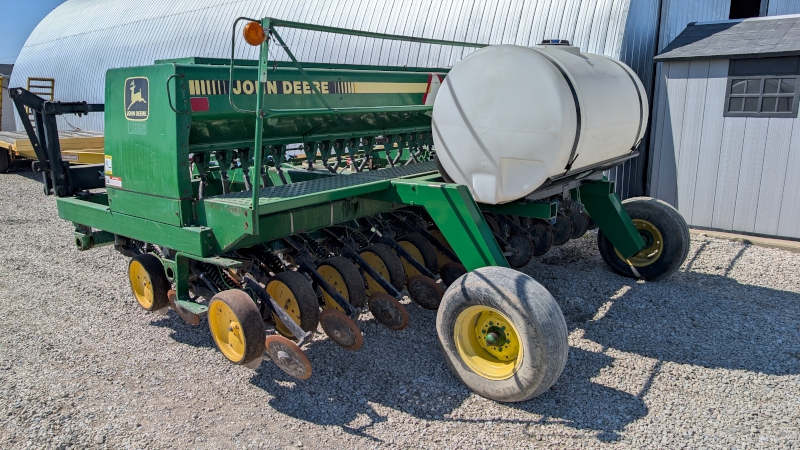 1991 JOHN DEERE 750 BOX DRILL
