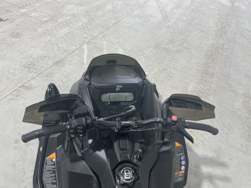 Snowmobiles  2025 SKI-DOO MXZ XRS 850 E-TEC SNOWMOBILE Photo