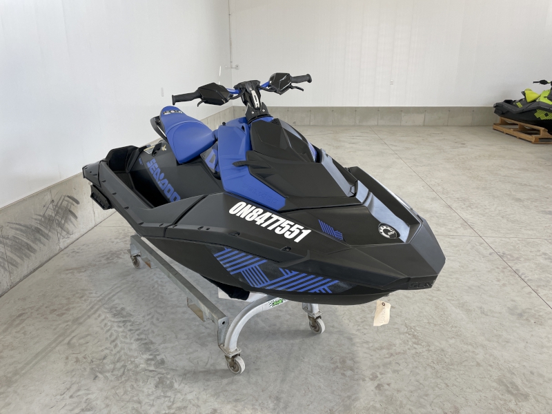 2022 SEA-DOO SPARK TRIXX 2-UP PERSONAL WATERCRAFT