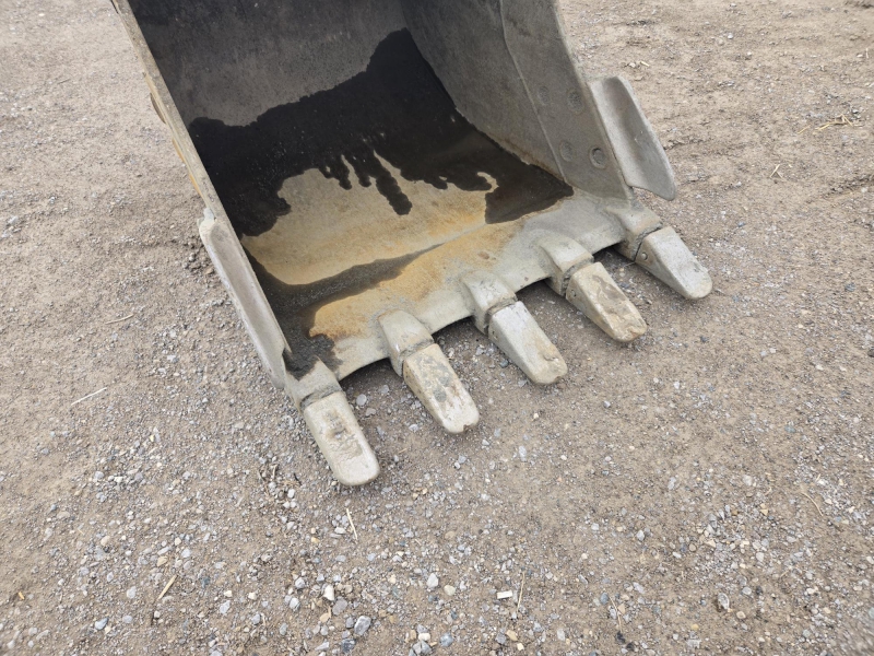 2022 GRYB 36 INCH TRENCHING BUCKET