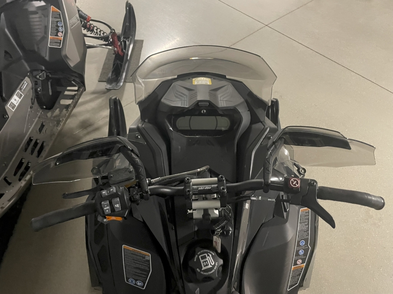 Snowmobiles  2022 SKI-DOO MXZ X 850 E-TEC SNOWMOBILE Photo