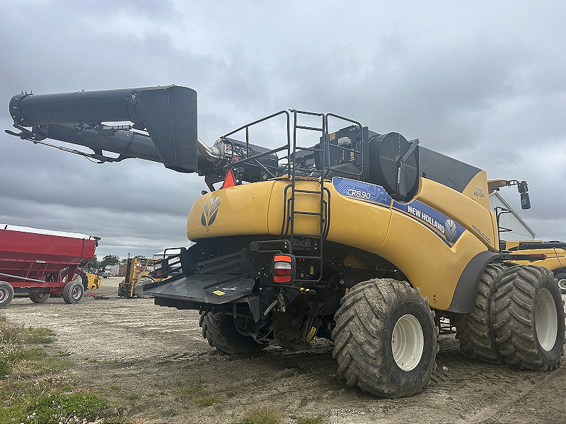 2021 NEW HOLLAND CR8.90 COMBINE