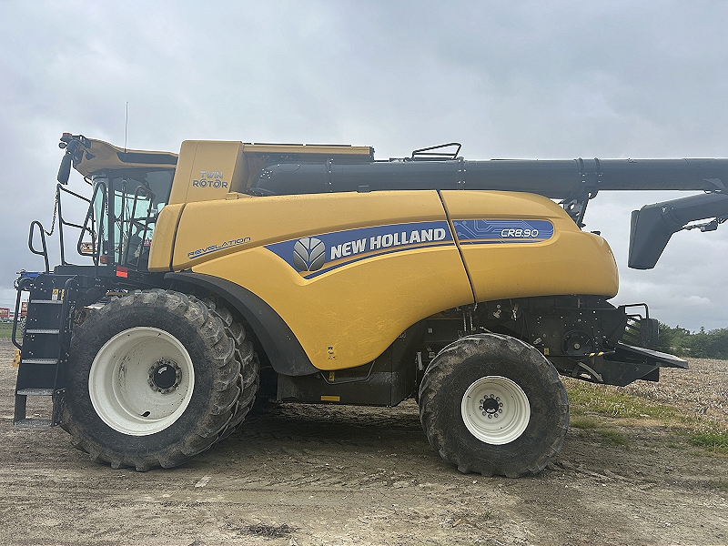 2021 NEW HOLLAND CR8.90 COMBINE