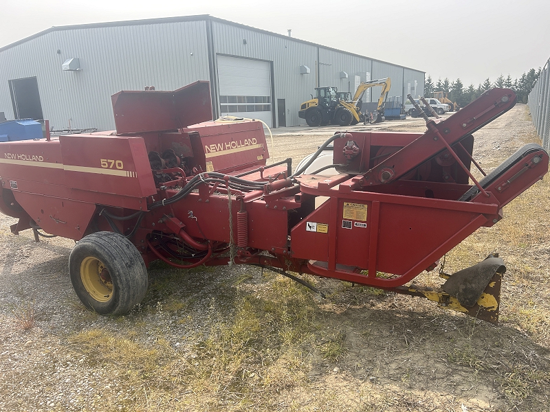 1989 NEW HOLLAND 570 SQUARE BALER