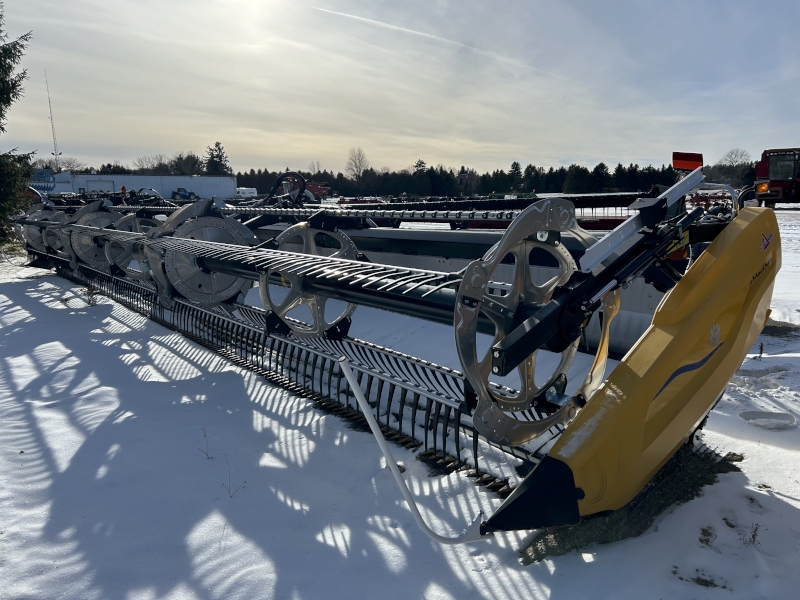 2025 MACDON FD245 PLUS FLEX DRAPER HEAD