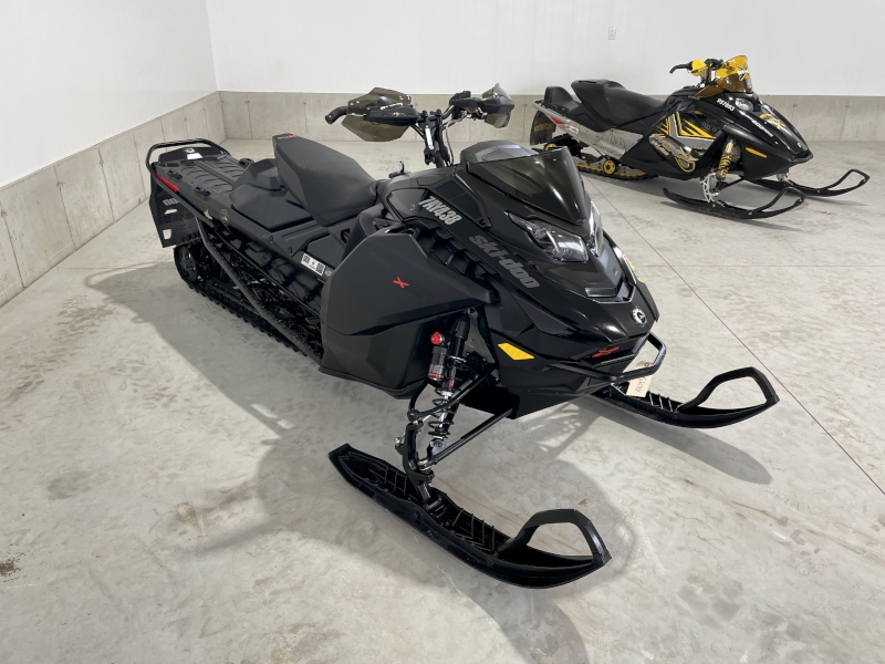 Snowmobiles  2024 SKI-DOO BACKCOUNTRY X-RS 850 E-TEC SNOWMOBILE Photo