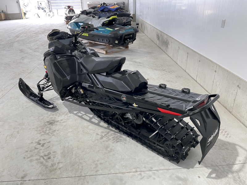 Snowmobiles  2024 SKI-DOO BACKCOUNTRY X-RS 850 E-TEC SNOWMOBILE Photo