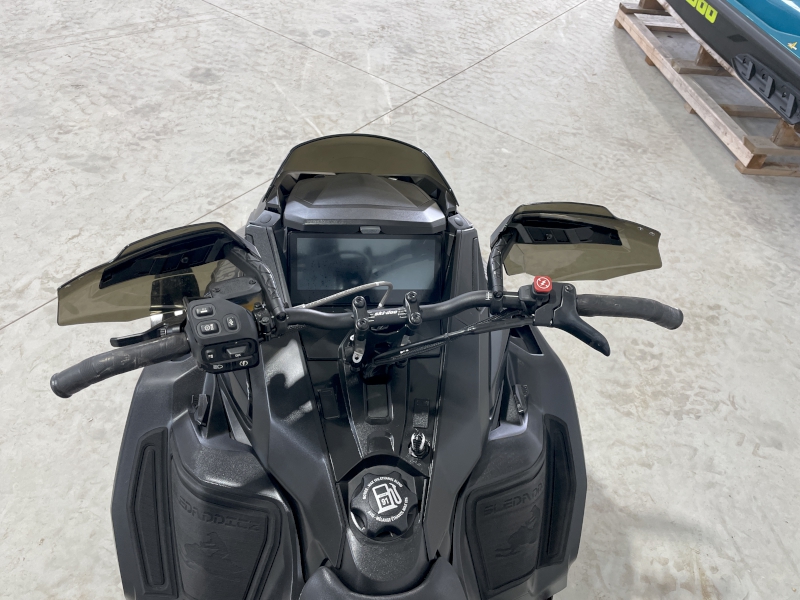 Snowmobiles  2024 SKI-DOO BACKCOUNTRY X-RS 850 E-TEC SNOWMOBILE Photo