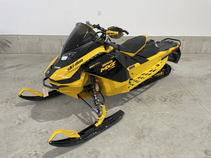 2024 SKI-DOO MXZ XRS 850 E-TEC SNOWMOBILE WITH COMPETITION PACKAGE