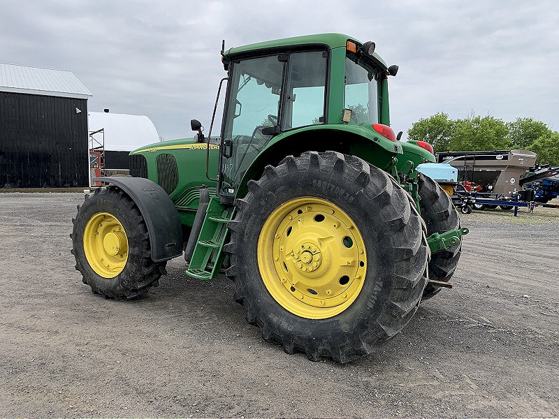 2006 JOHN DEERE 7520 TRACTOR
