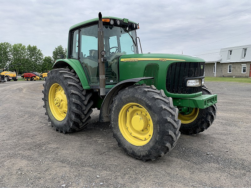 2006 JOHN DEERE 7520 TRACTOR